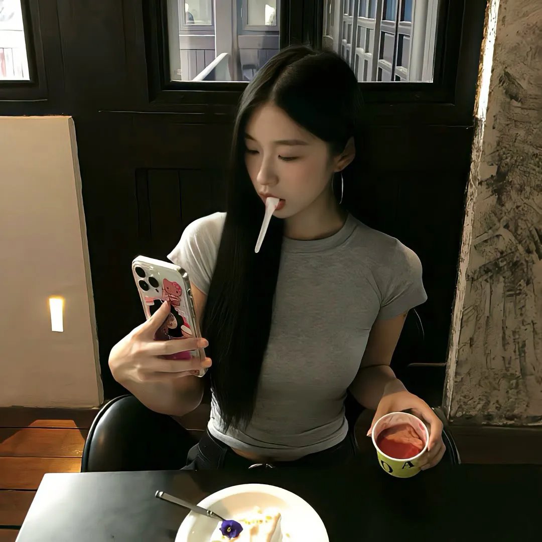 阳光中的青时雨 剧照